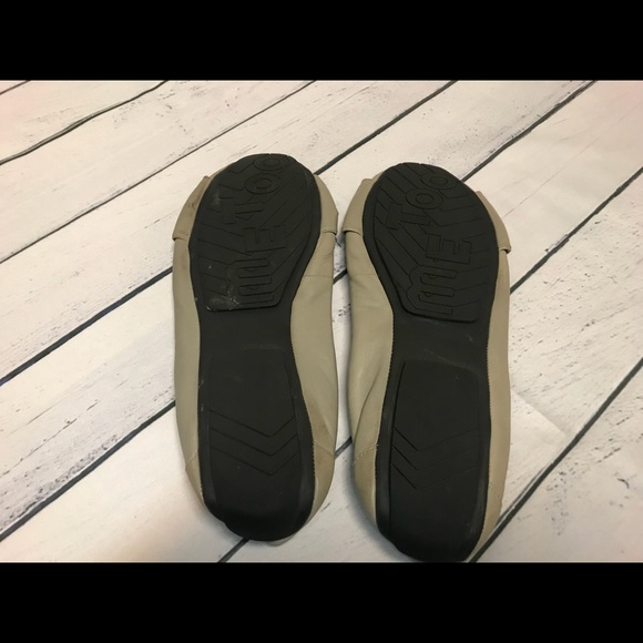 Super Comfy Me Too Beige Flats - Picture 5 of 5